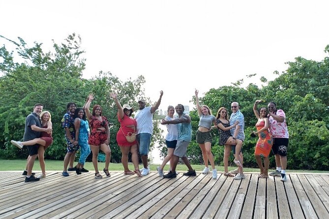 Beginner to Advanced Salsa Dance Class in San Juan, PR - Heat, clothing, and comfort in an outdoor class