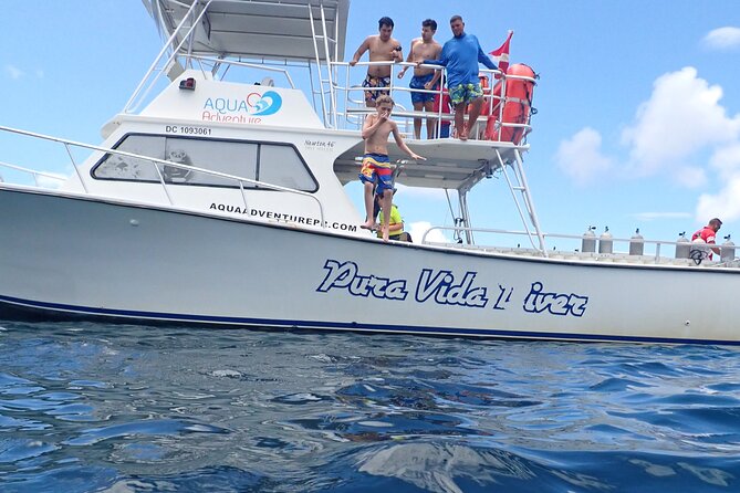 Boat Snorkeling and beach day to the Fajardo islands - How the crew affects the experience