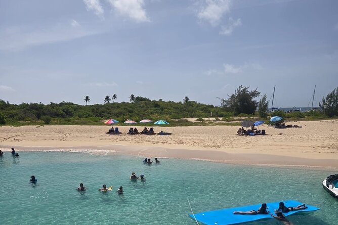 Boat Snorkeling and beach day to the Fajardo islands - Who should book this island outing
