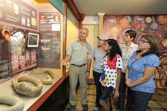 Caguas Cultural Day Trip from San Juan Including Botanical Garden and Lunch - What the guide adds to the day