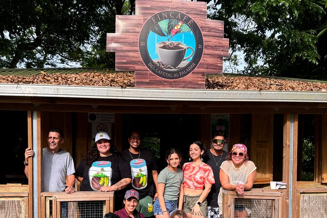 Coffee & Waterfalls Tour: from the mountains to the cup - Río La Planta and the final water stop