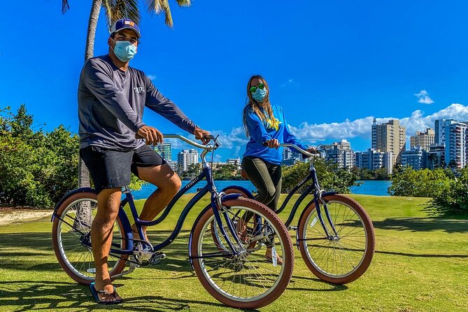 Cruising Bikes Rental in Condado Old San Juan - Luis Muñoz Rivera Park for a Rest Stop