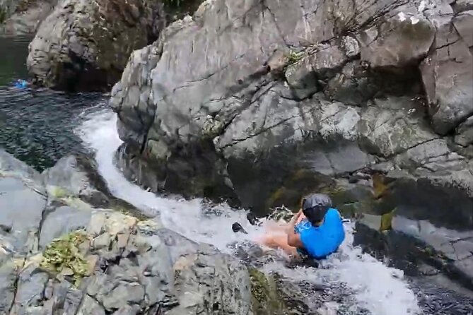 El Yunque Rainforest - Waterslide, Cliff jump, and Rope swing! - Guides who shape the day