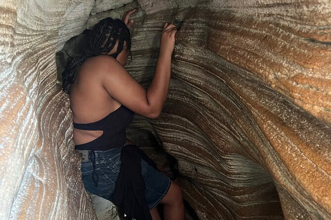 Explore Cueva del Indio + La Poza del Obispo Beach - Puerto Rican food trucks in Arecibo