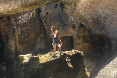 Explore Cueva del Indio + La Poza del Obispo Beach