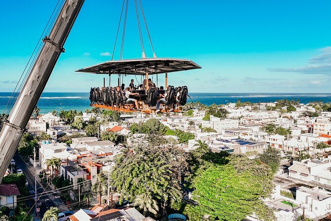 FlyDining: 4 Courses Dinner with City Lights & Ocean Breeze - Wind is part of the experience