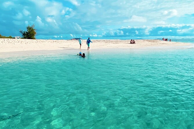 Full Day Private Boat Tour At Fajardo Local Keys - How the crew shapes the day