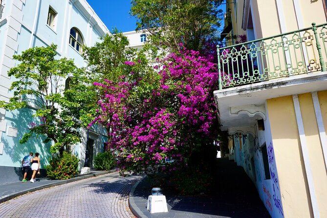 Historical Walking Tour of Old San Juan - Cuartel de Ballajá gives the military story a daily side