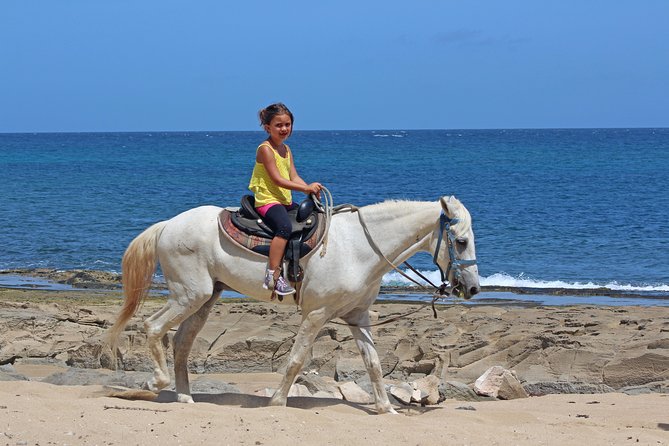 Horseback Riding through Secluded Beaches and Tropical Forests - What to wear and carry for two hours