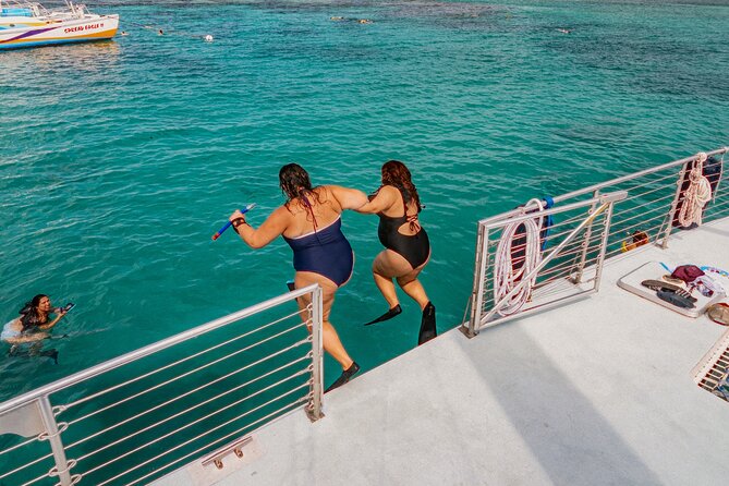 Icacos Island Catamaran Day Sail from Fajardo - Leaving Puerto del Rey with El Yunque in view