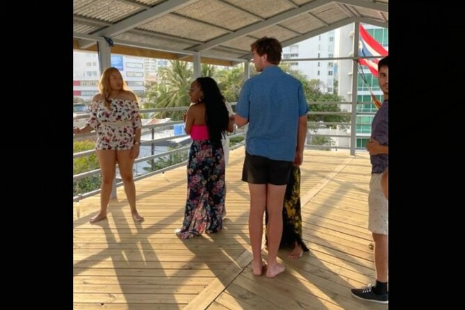 Learn Salsa in San Juan - Vivid beginner lesson - What the one-hour salsa lesson covers