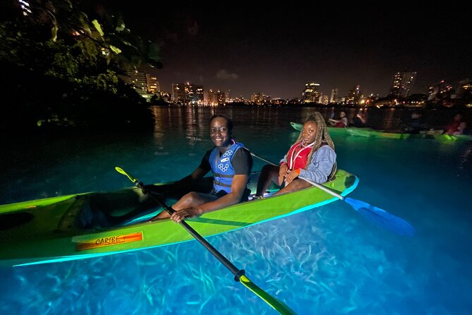 Night Kayak - Condado City Lights Tour - Paddling around Laguna del Condado