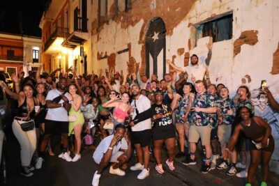 Old San Juan Bar Crawl: Experience Local Hotspots