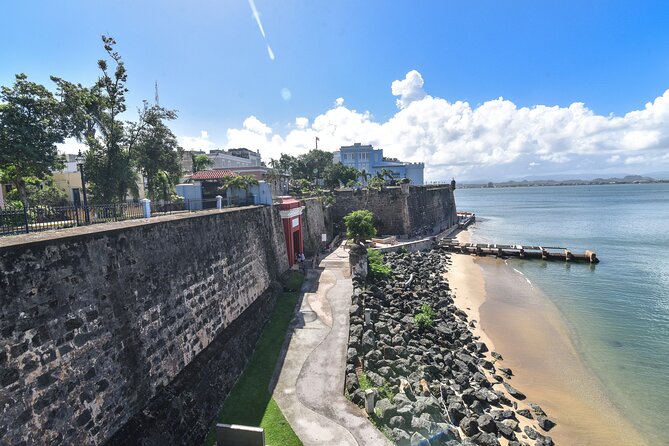 Old San Juan Deluxe Walking Tour - Plazas, museums, and the final stretch