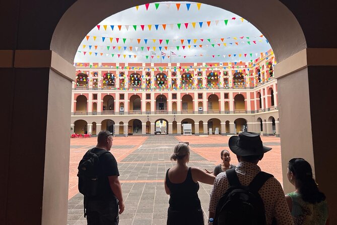 Old San Juan Historical Walk, Shopping, and Dining w/ Transport - What this Old San Juan tour really offers