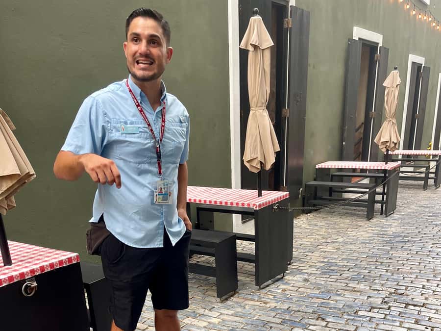 Old San Juan: San Cristobal Castle and Old Town Walking Tour - Who will enjoy this Old San Juan tour?