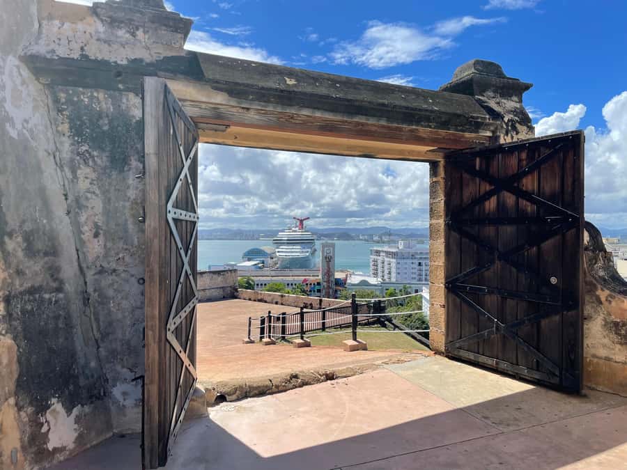 Old San Juan: San Cristobal Castle and Old Town Walking Tour - Should you book it?