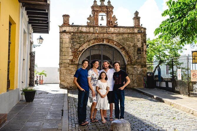 Old San Photoshoot Walking Tour - A private format that helps shy subjects