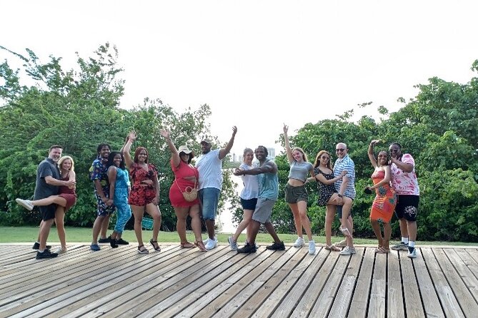 Outdoor Salsa Class Experience in San Juan - Meeting at Laguna del Condado at 4:30 p.m.