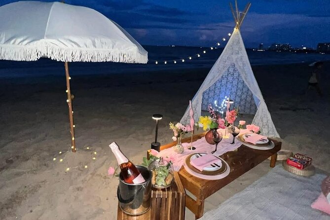Picnic in San Juan Puerto Rico - Food, games, and the painting add-on