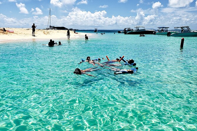 Private All-Inclusive 22ft Boat Guided Snorkeling Icacos Palomino - Cayo Icacos: clear water and open views