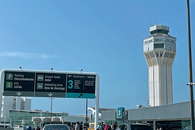 Private Round-Trip Transfer: Luis Muñoz Marín Airport to Hotel - Who gets the best value from this transfer