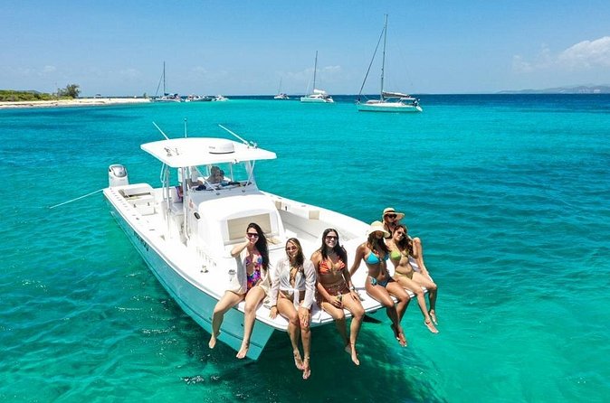 Private Snorkel and Cruise Experience in Ceiba - Snorkeling without bringing your own gear