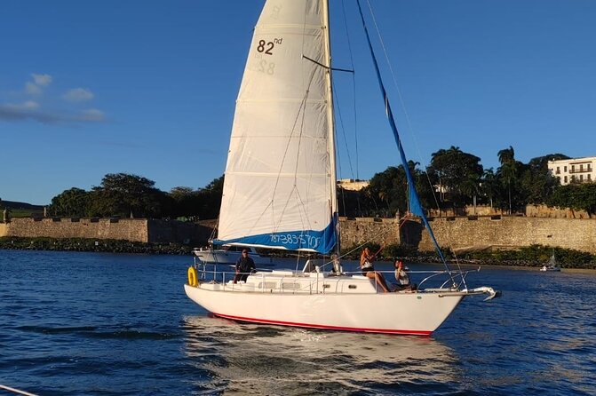 Private Sunset Sail - Steering a classic sailboat instead of just watching