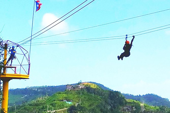 Rainforest Zipline, Luquillo Beach, and Natural Springs Day Trip - Luquillo Beach and the kiosks