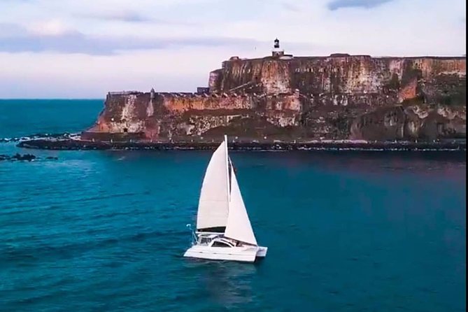 San Juan Catamaran Sunset Sail with Drinks Included - How the sunset timing affects the experience