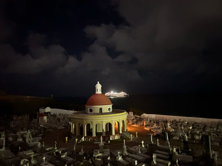 San Juan: Ghosts and Spooky History Walking Tour - The Chapel of Christ and La Fortaleza
