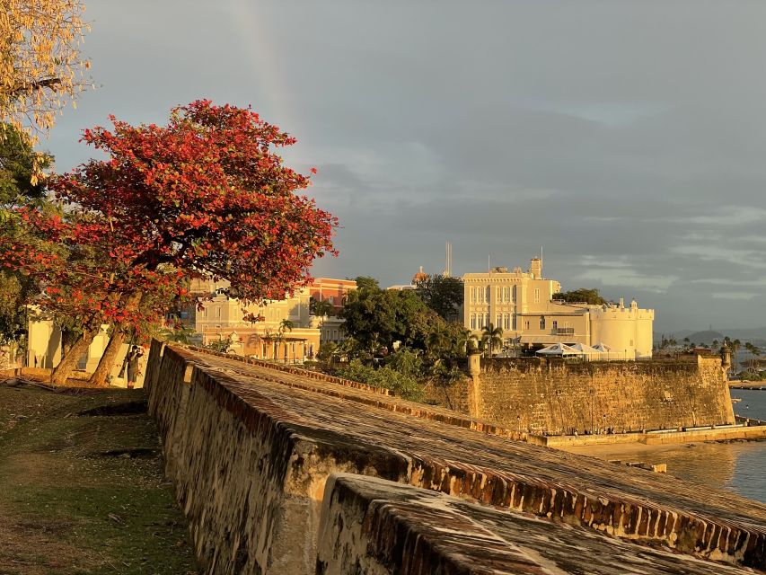 San Juan: Old Town Sunset Walking Tour - Antiguo Palacio de la Intendencia