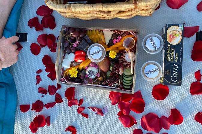 San Juan — Private Floating Picnic Experience in Condado Lagoon - Choosing sunrise, afternoon, or sunset