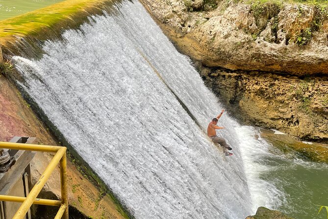 Slide Down the Largest Waterslide in Puerto Rico with Transportation - The 30-minute walk to the Tanama River