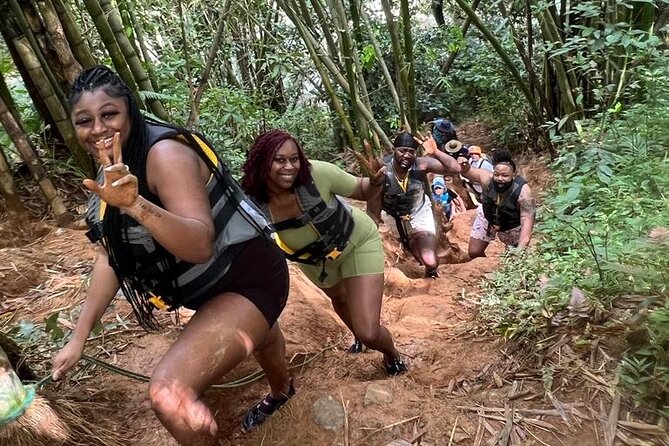 Small-Group El Yunque Rainforest & Transportation Luquillo Beach - Guides make the difference