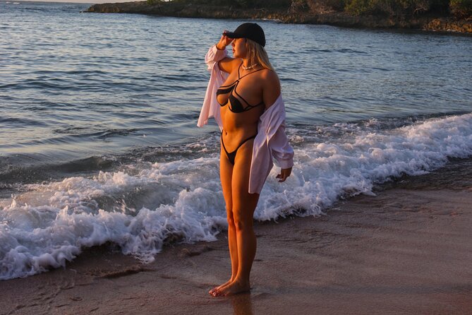 Stunning Private Beach Photoshoot in Puerto Rico's Hidden Gem - Why Piñones makes a better photo setting