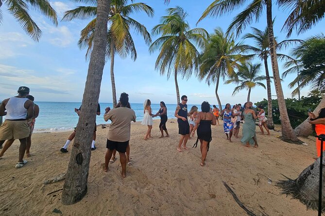 Sunset Salsa Beach Class in San Juan - Why the sunset setting changes the experience