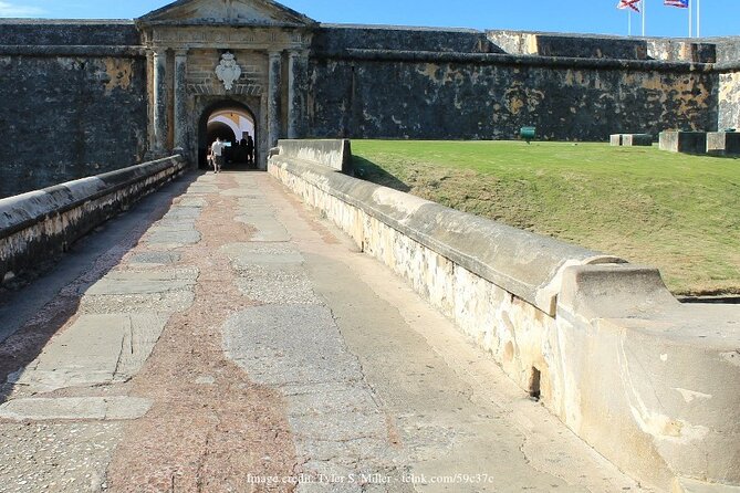 Welcome to San Juan's Old Town: Private Half-Day Walking Tour - Seeing El Morro from the outside